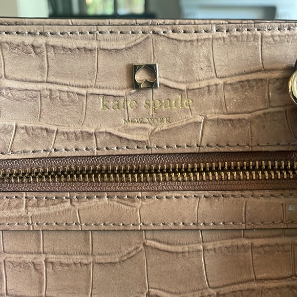 Kate spade nude/blush tote. Zero visible wear. No stains - Picture 6 of 11